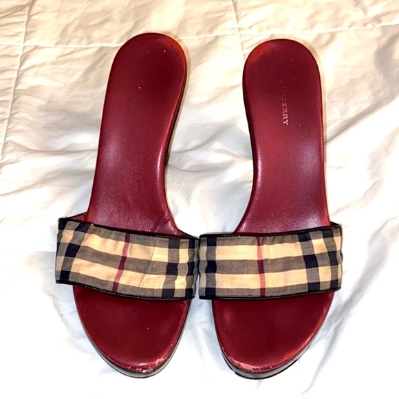 Burberry platform slides tan check pattern. - Picture 3 of 14